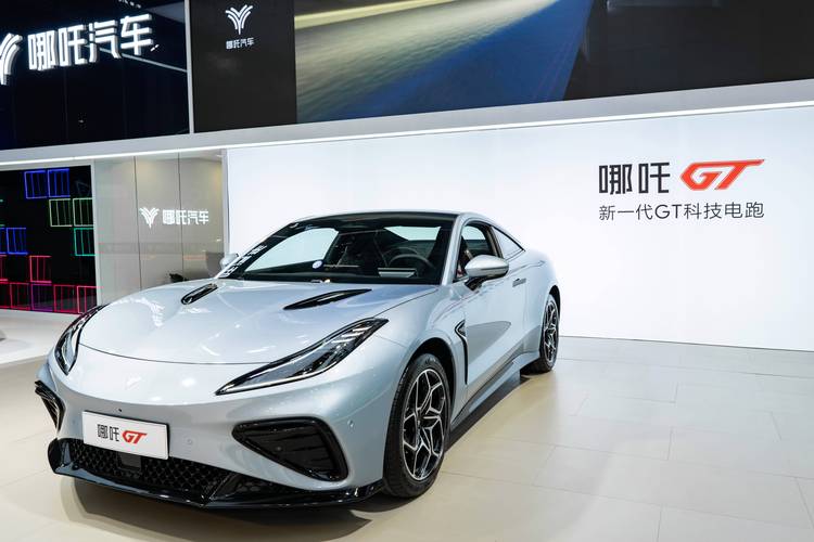 佛山南海区磊梦腾企业管理咨询哪吒汽车在智能汽车领域的表现，领途汽车在新能源汽车市场中的影响力